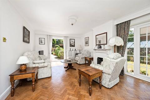 4 bedroom detached house for sale, Petworth Road, Chiddingfold, Godalming, Surrey, GU8