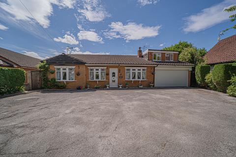 5 bedroom detached house for sale, Birchy Close, Shirley, B90