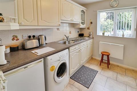 2 bedroom flat for sale, Brook Court, Sandbach