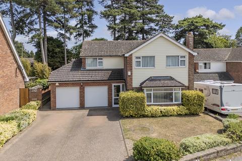 4 bedroom detached house for sale, Marennes Crescent, Brightlingsea, CO7