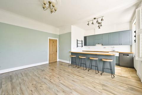 2 bedroom flat for sale, Disraeli Road, East Putney, London, SW15