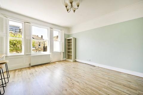 2 bedroom flat for sale, Disraeli Road, East Putney, London, SW15