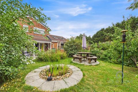 3 bedroom detached house for sale, Barnstaple Close, Abington Vale, Northamptonshire NN3