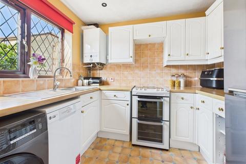 2 Campion Close, Weston-super-mare, BS22 8QJ