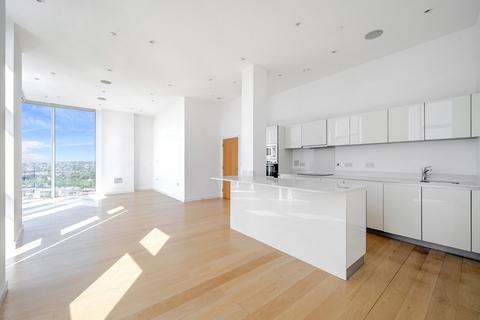 3 bedroom flat for sale, Woodberry Grove, London, N4