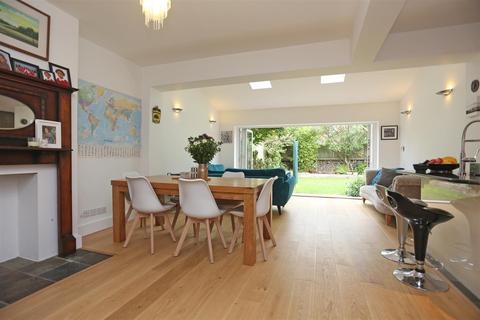 4 bedroom house to rent, Tivoli Road, Brighton