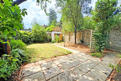 2 bedroom apartment for sale, Peveril Drive, Teddington, Middlesex, TW11