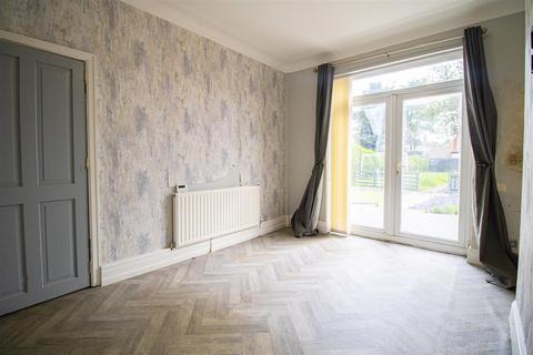 undefined, 3-Bed Semi-Detached House for Sale on Hillcrest Avenue, Preston