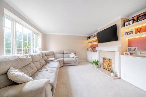15 Broadley Green, Windlesham, GU20 6AJ