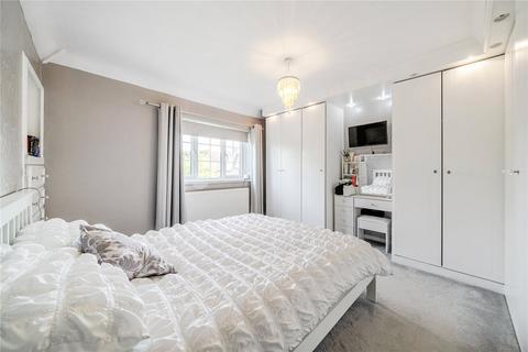 15 Broadley Green, Windlesham, GU20 6AJ