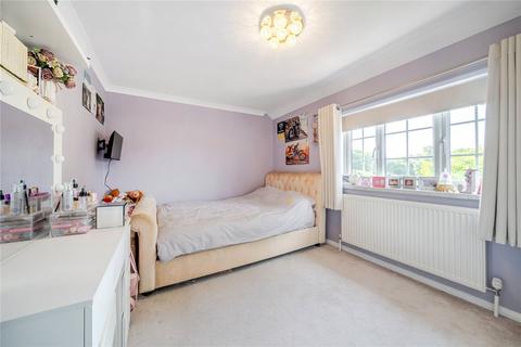 15 Broadley Green, Windlesham, GU20 6AJ