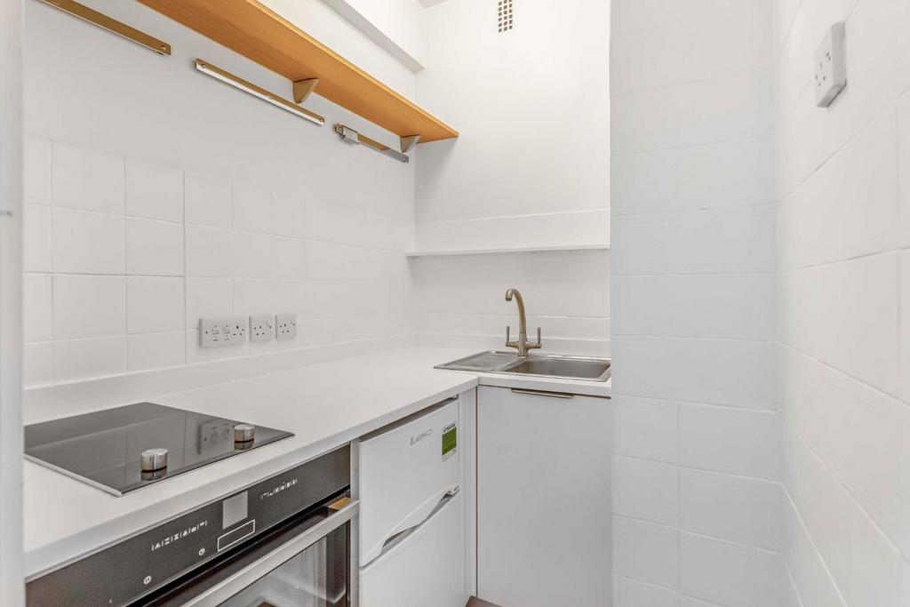 Apartment in London - View 4