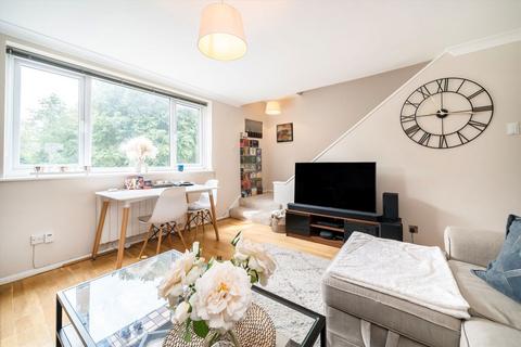 2 bedroom flat to rent, Emmanuel Road, London SW12
