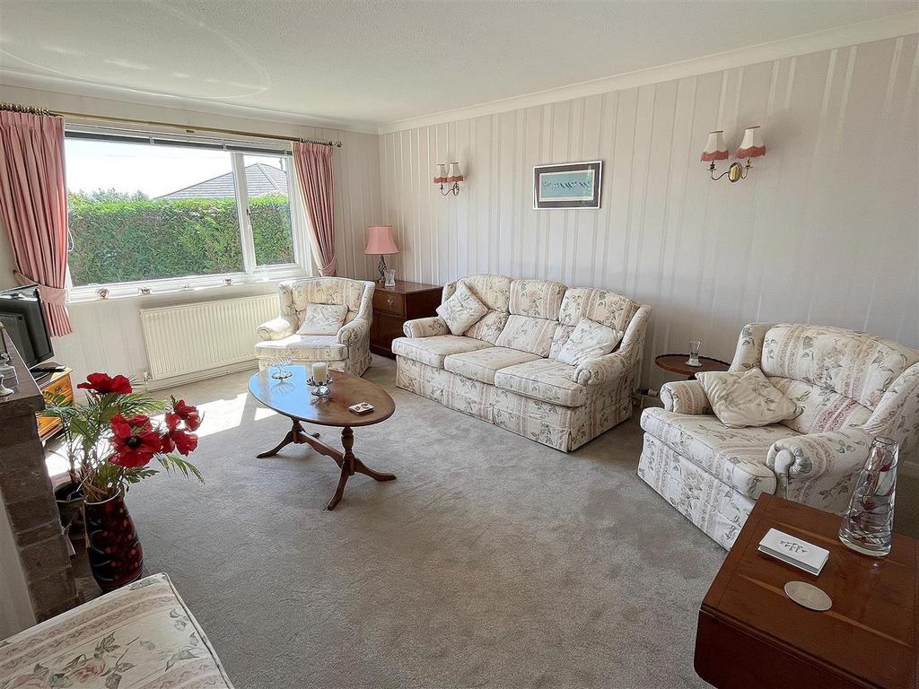 Sitting Room.jpg