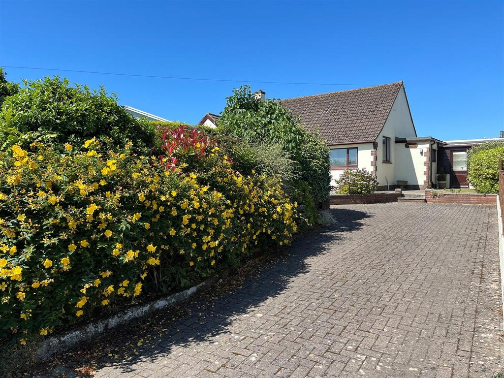 Driveway.jpg