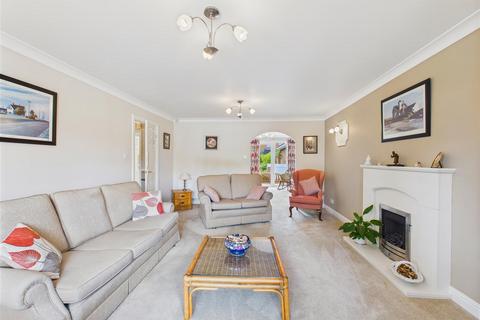 2 bedroom detached bungalow for sale, The Meadows, South Cave