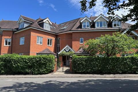 Flat 1, The Courtyard Grove Road, Beaconsfield, HP9 1PU