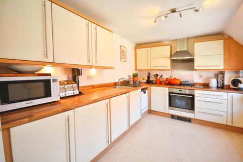 2 bedroom flat for sale, Old Saw Mill Place, Amersham