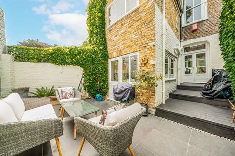 undefined, Fleet Road, London NW3