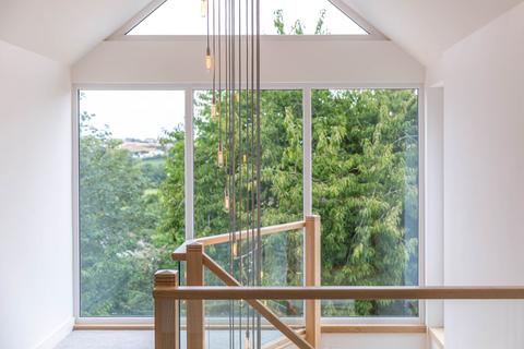 Hilltop Hilltop Road, Bideford, EX39 3PA