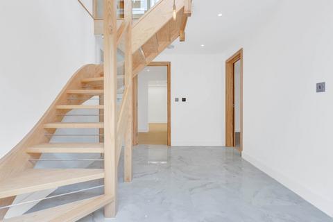 Hilltop Hilltop Road, Bideford, EX39 3PA