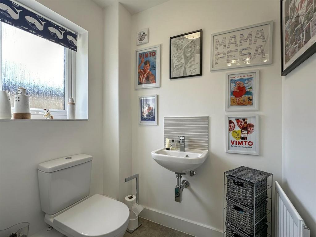 Ground floor wc