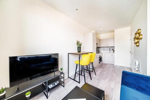 1 bedroom flat for sale, Anne Boleyn House, Ewell Road, Cheam, Sutton, SM3