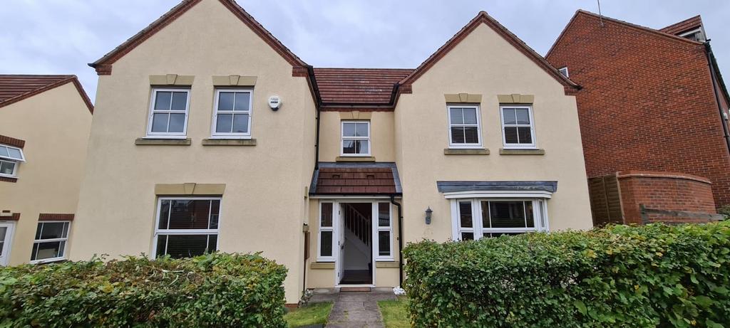 Spacious 5-Bedroom Detached Student House – Ava