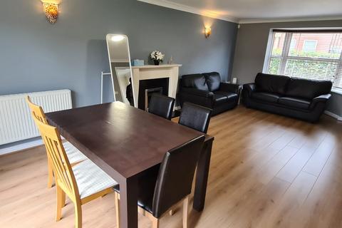 5 bedroom detached house to rent, 48 Ten Shilling Drive Coventry, CV4