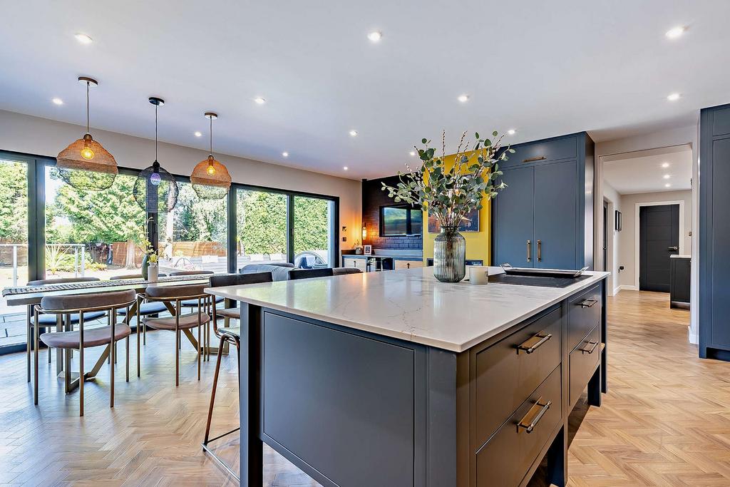 Kitchen Family Room