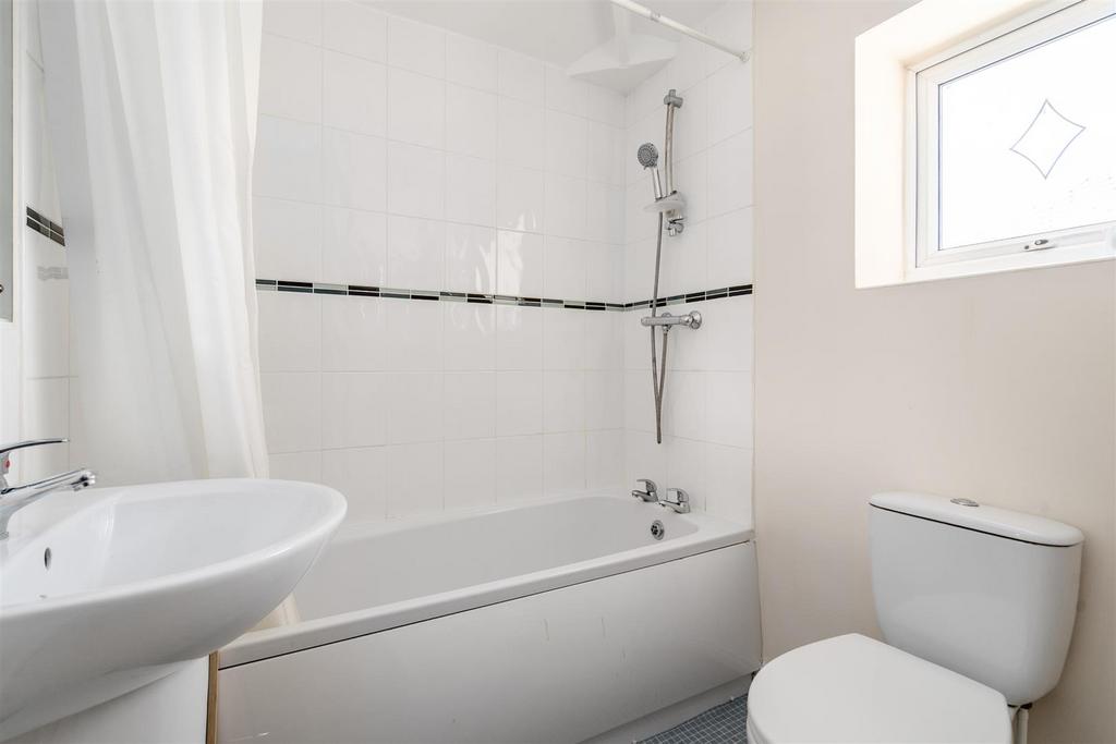 45 Mapleton Road 4.jpg
