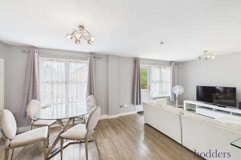 5 bedroom detached house for sale, Rowhurst Avenue, Addlestone, Surrey, KT15