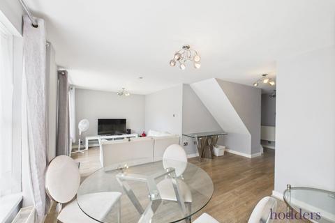 5 bedroom detached house for sale, Rowhurst Avenue, Addlestone, Surrey, KT15