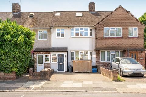 Lincoln Avenue, Twickenham TW2