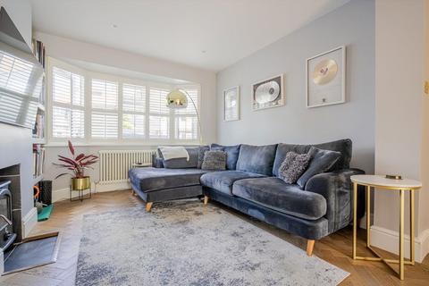 undefined, Lincoln Avenue, Twickenham TW2
