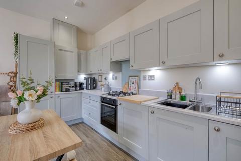 2 bedroom flat for sale, Gorcott Lane, Shirley, B90