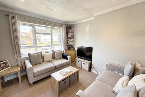 2 bedroom flat for sale, Kesterton Road, Four Oaks, Sutton Coldfield