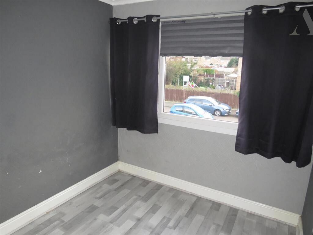 118 Anglesey Avenue - bedroom 3.jpeg