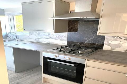 undefined, Elm Tree Close, Northolt UB5