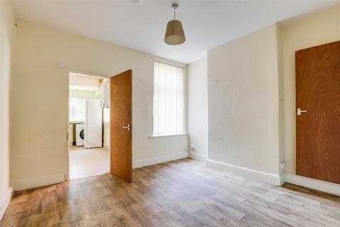 undefined, Scotholme Avenue, Forest Fields NG7