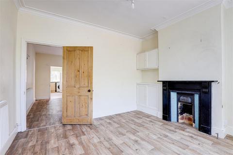 2 bedroom terraced house for sale, Scotholme Avenue, Forest Fields NG7
