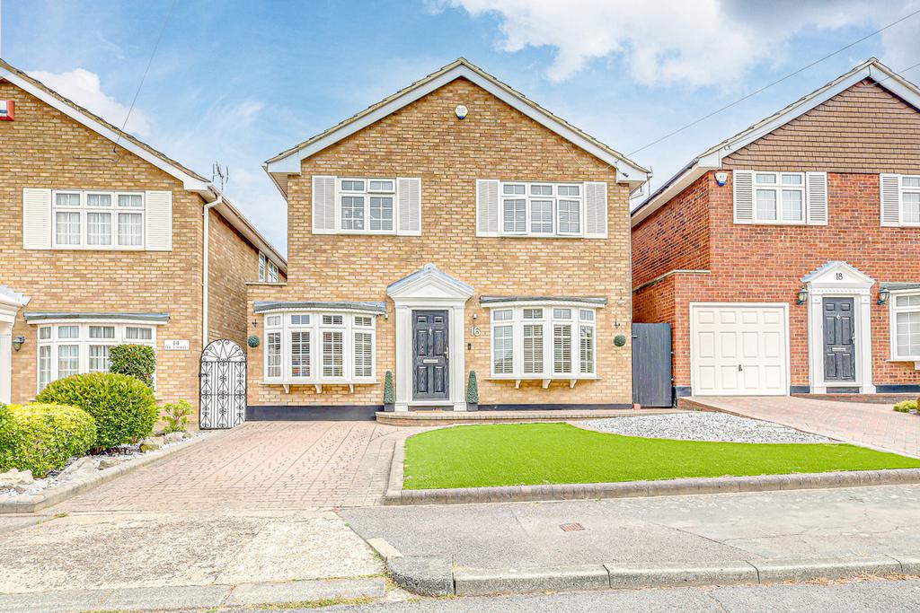 The Laurels, Rayleigh, SS6 4 bed detached house - £550,000