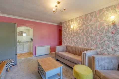 1 bedroom retirement property for sale, The Strand, St. James Court, B61