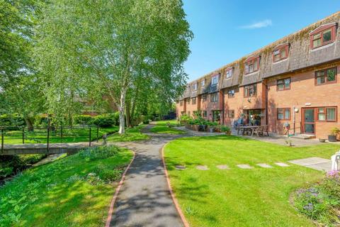 1 bedroom retirement property for sale, The Strand, St. James Court, B61