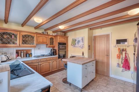 4 bedroom detached house for sale, Meadowvale Road, Lickey End, B60