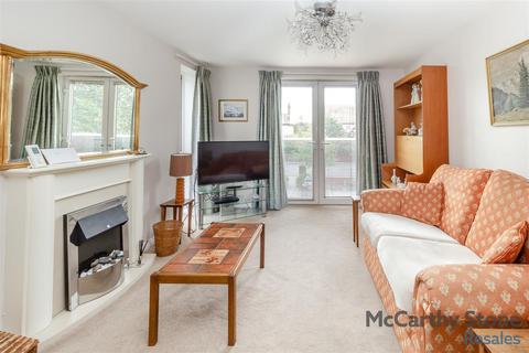 1 bedroom apartment for sale, Brunlees Court, 19-23 Cambridge Road, Southport