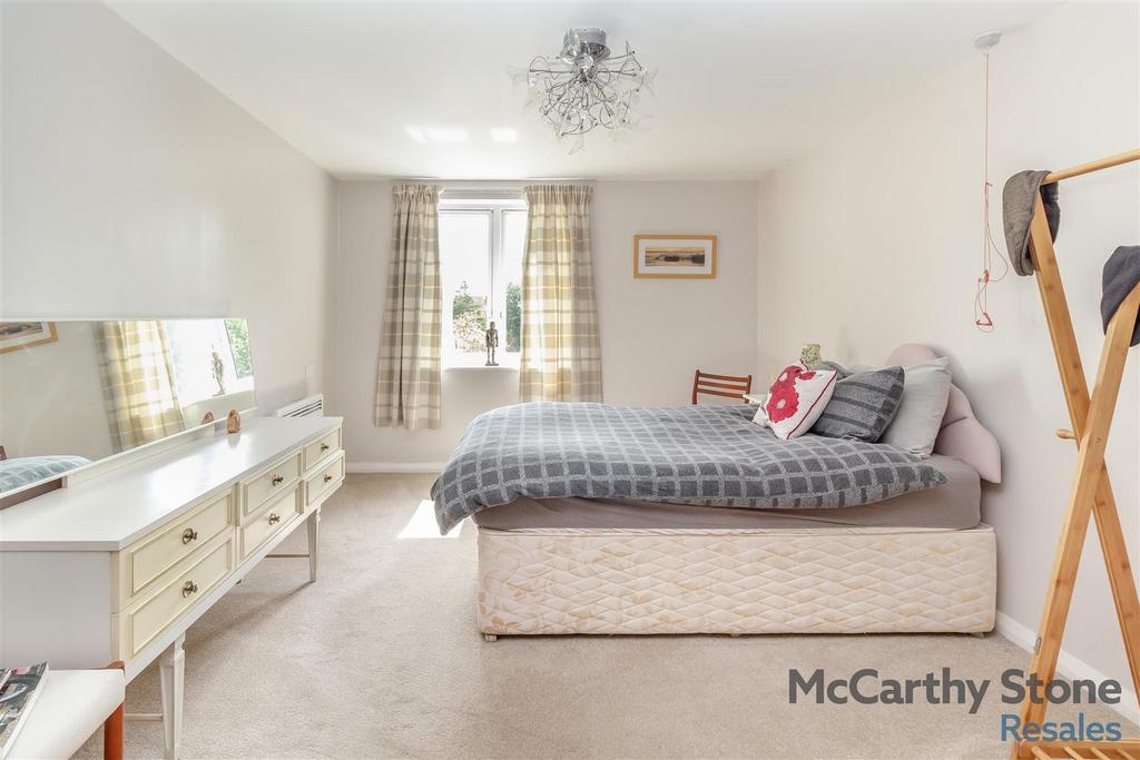 8653723-interior10.jpg
