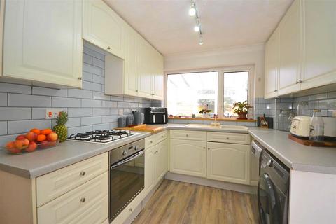 3 bedroom detached house for sale, Binghams Road, Crossways, Dorchester