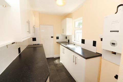 2 bedroom terraced house for sale, Queen Street, Rushden NN10