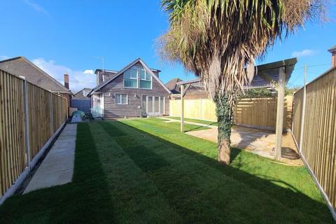 3 bedroom detached bungalow for sale, Bartram Road, Totton, SO40 9JH
